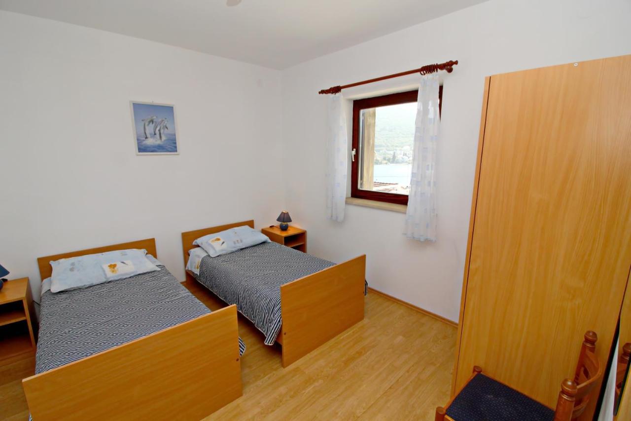 Apartment Classic Zrnovo Esterno foto